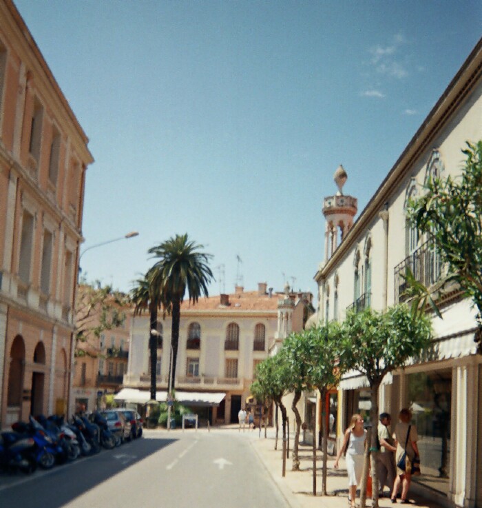 Rue Menton  c�te d'azur