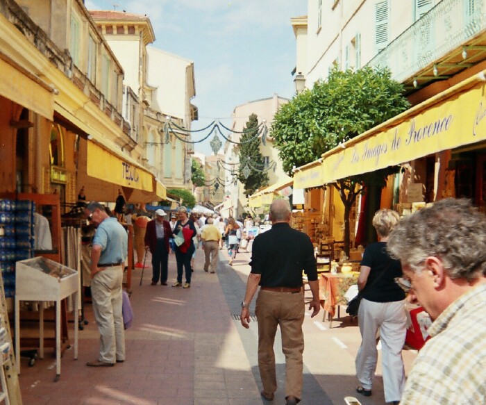 Rue Menton  c�te d'azur