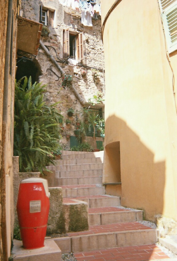 Ruelle Menton  c�te d'azur