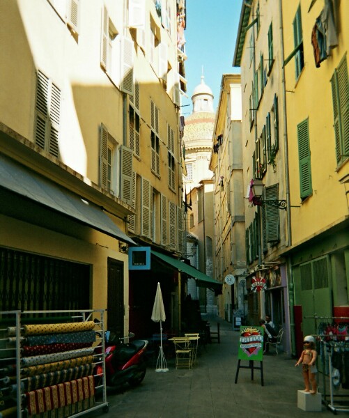 Ruelle Vieux Nice c�te d'azur