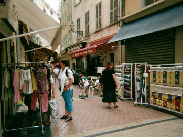 ruelle Vieux Nice c�te d'azur