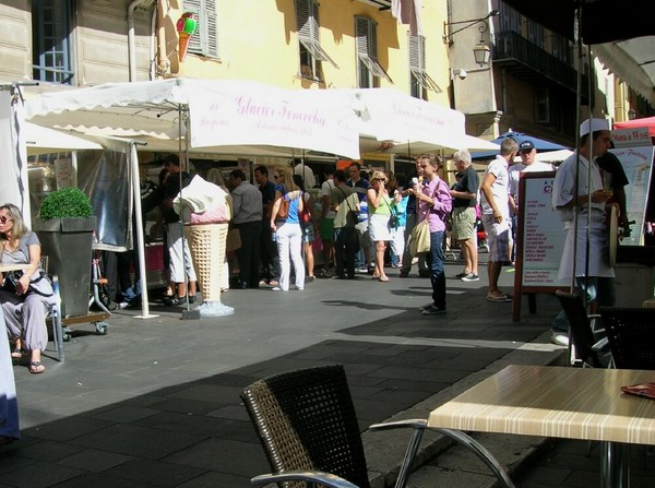   place rossetti Vieux nice c�te d'azur