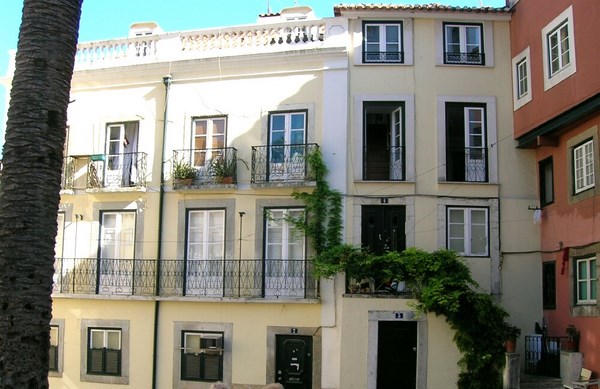  Facade lisbonne portugal