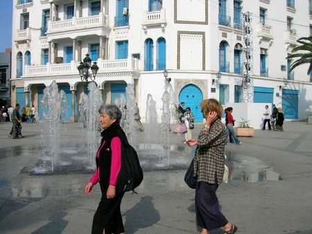 fontaine porte de france Tunis  tunisie
