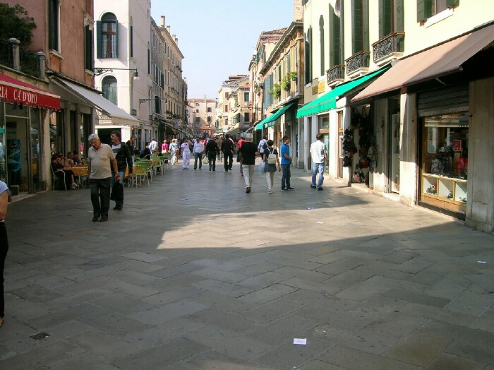 Strada Nova Venise
